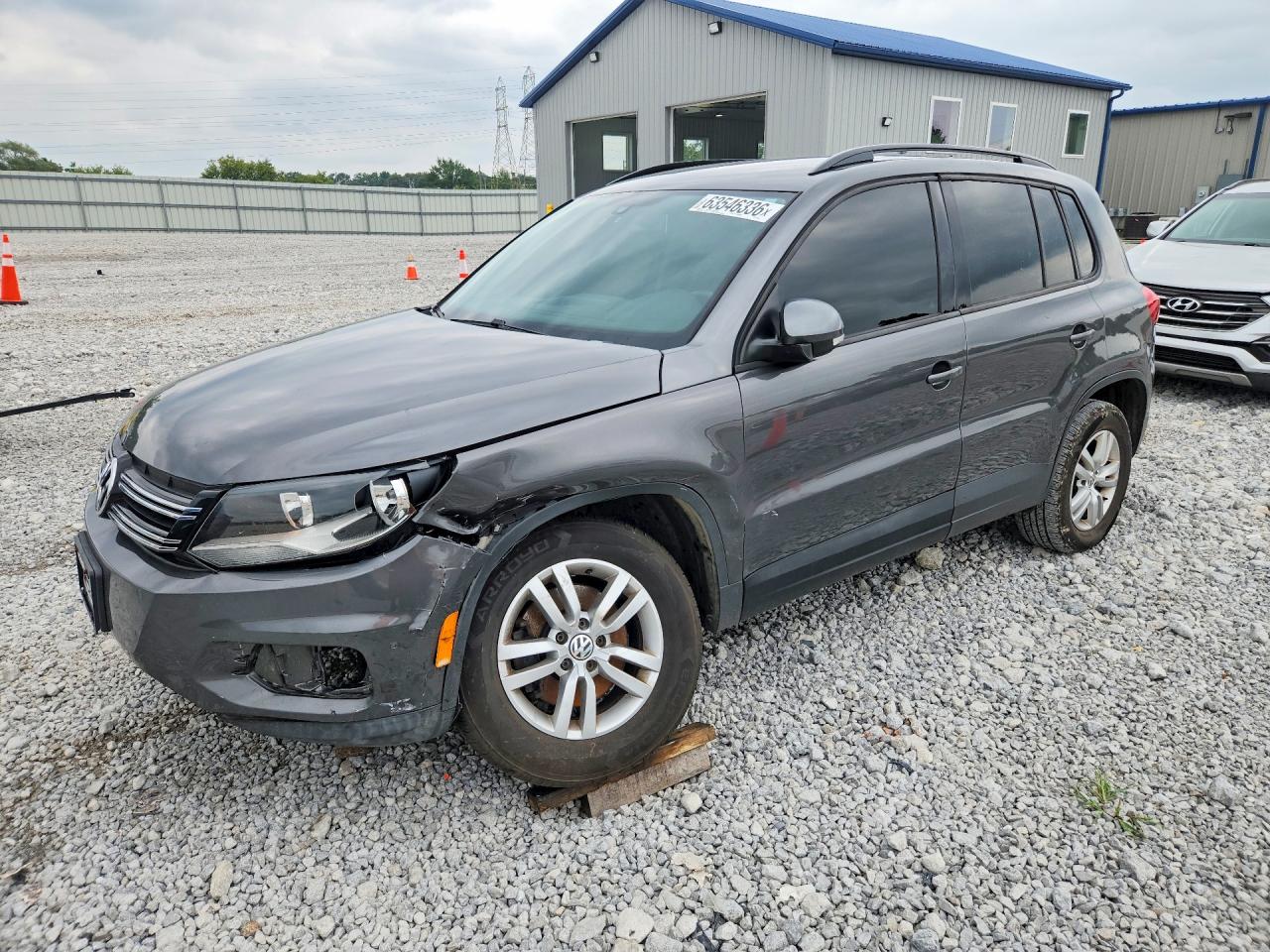 2016 VOLKSWAGEN TIGUAN S | WVGAV7AX3GW585816 | UPCARS