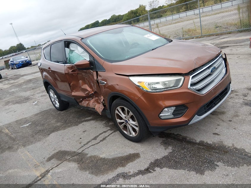 2017 FORD ESCAPE SE | 1FMCU0GDXHUD94956 | UPCARS