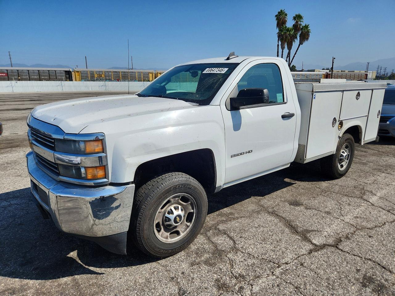2015 CHEVROLET SILVERADO C2500 HEAVY DUTY | 1GC0CUEG2FZ553189 | UPCARS
