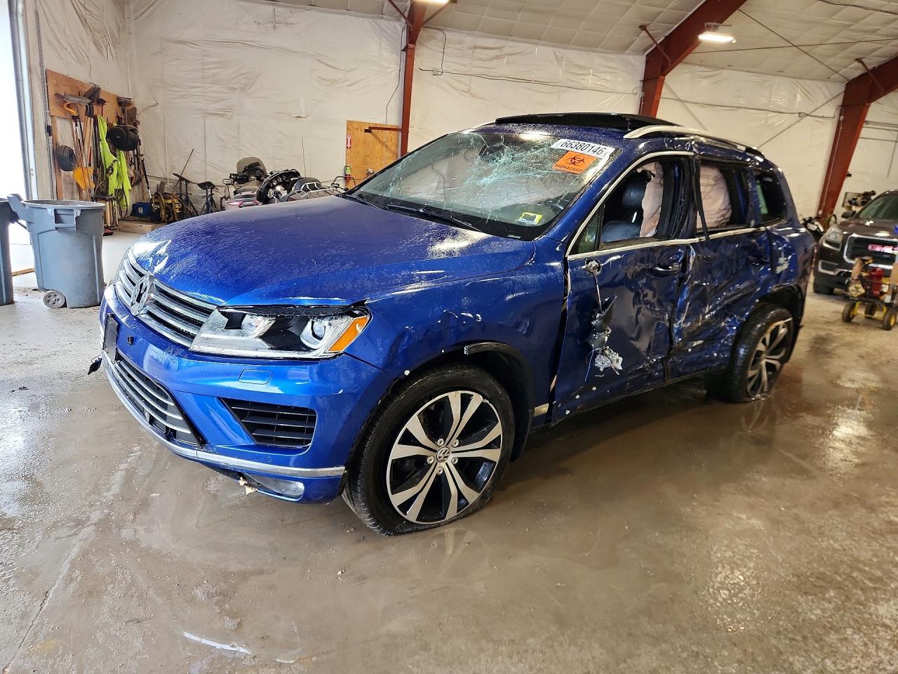 2017 VOLKSWAGEN TOUAREG WOLFSBURG | WVGRF7BP4HD006313 | UPCARS