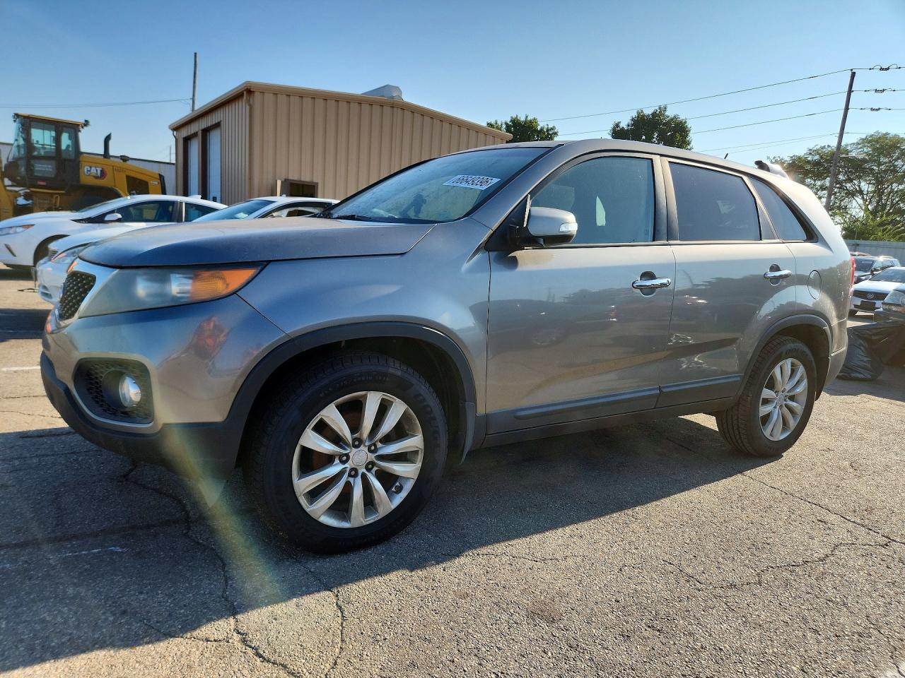 2011 KIA SORENTO LX | 5XYKT4A20BG147407 | UPCARS