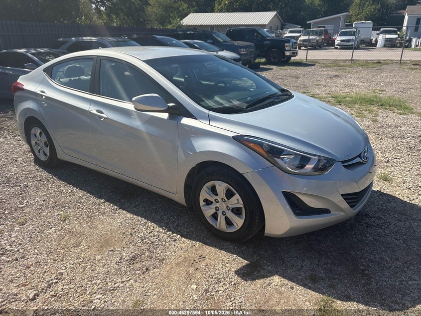 2016 HYUNDAI ELANTRA SE | 5NPDH4AE6GH680561 | UPCARS