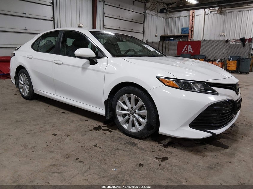 2018 TOYOTA CAMRY LE | 4T1B11HK8JU607402 | UPCARS