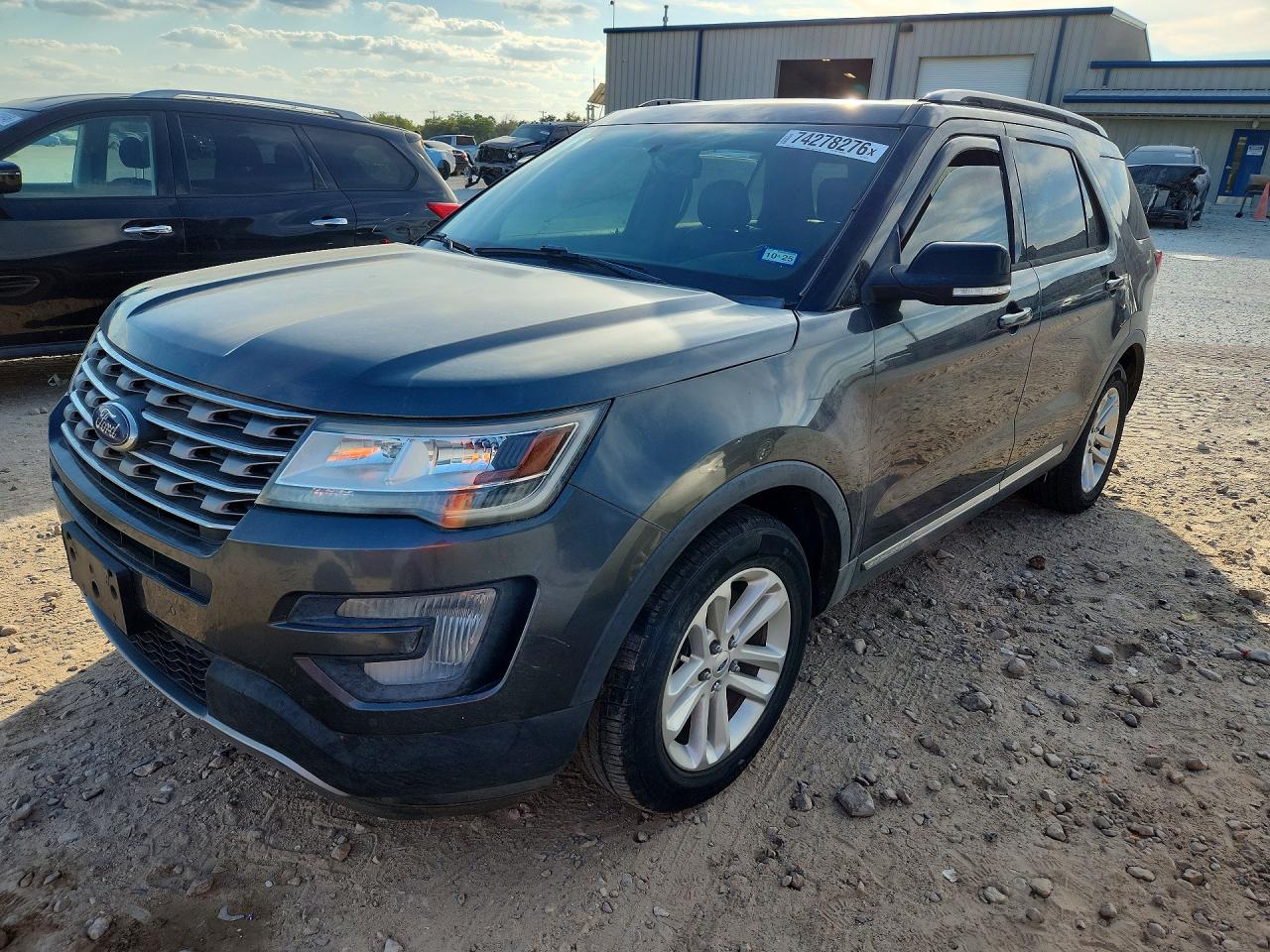 2017 FORD EXPLORER XLT | 1FM5K7DH7HGC36670 | UPCARS