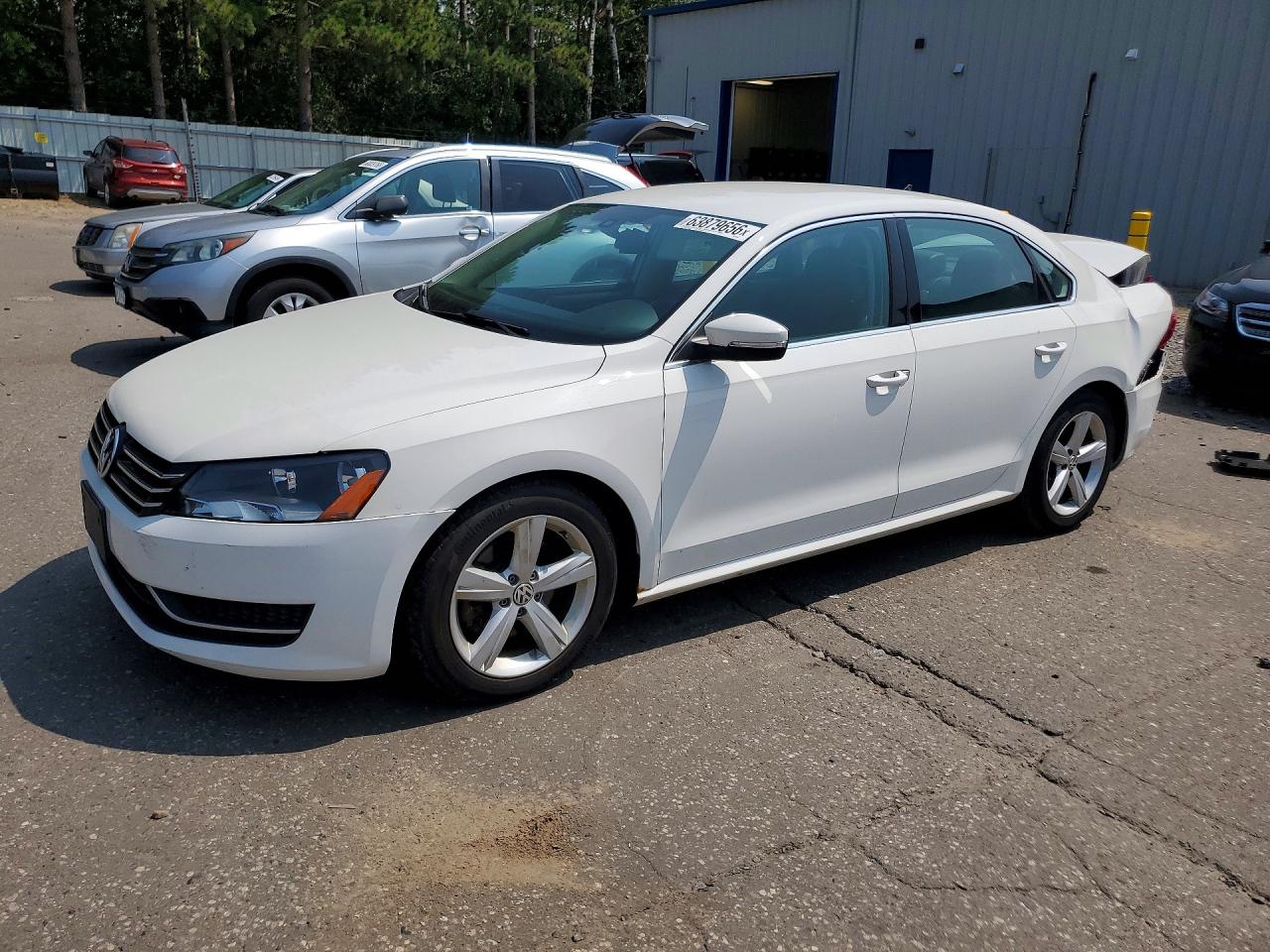 2014 VOLKSWAGEN PASSAT SE | 1VWBT7A38EC040265 | UPCARS