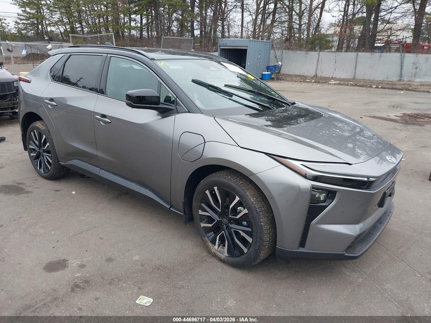 2026 TOYOTA BZ LIMITED | JTMBDAFB6TA004077 | UPCARS