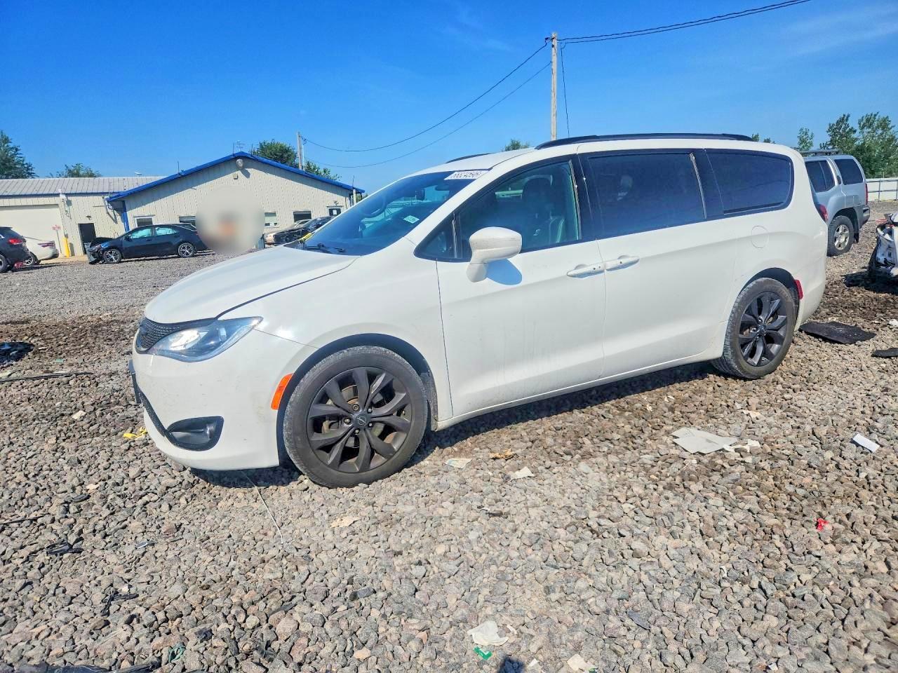 2019 CHRYSLER PACIFICA TOURING L PLUS | 2C4RC1EG0KR742014 | UPCARS