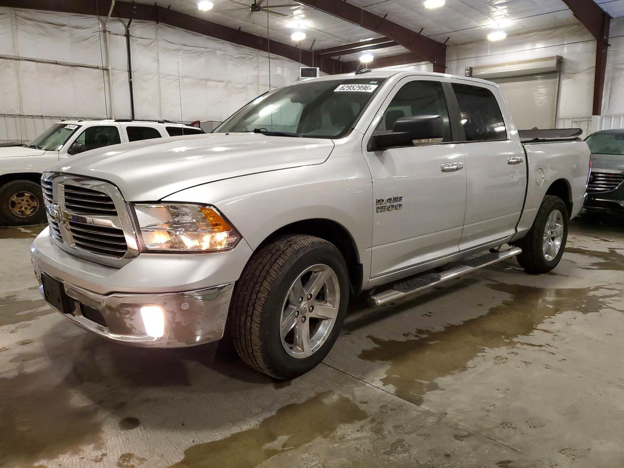 2018 RAM 1500 SLT | 3C6RR7LGXJG226999 | UPCARS