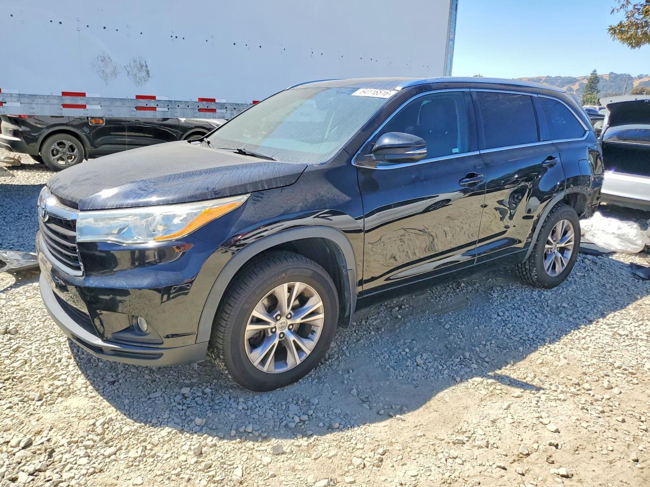 2015 TOYOTA HIGHLANDER XLE | 5TDJKRFH9FS211753 | UPCARS