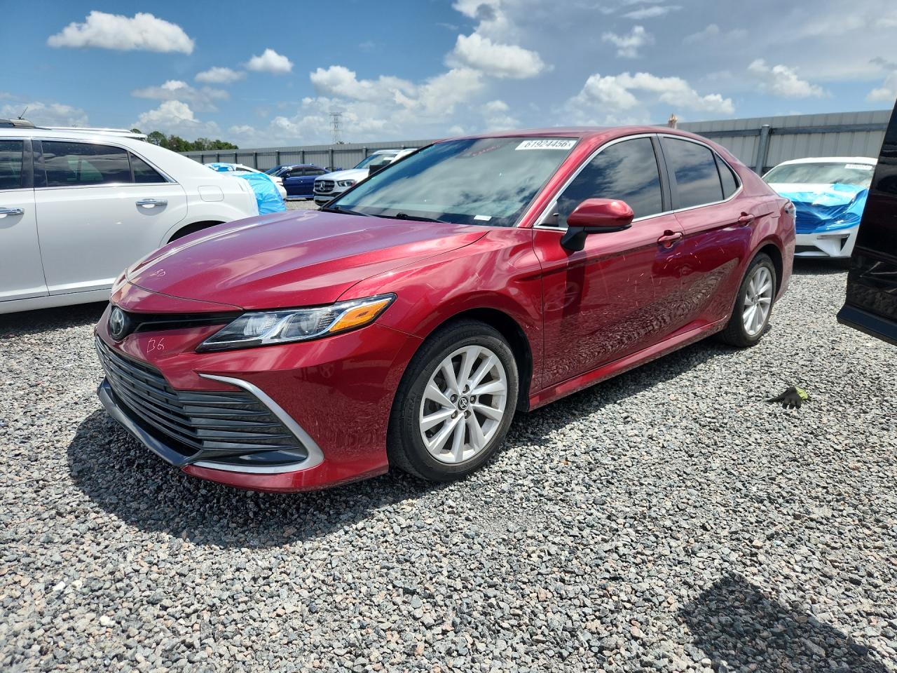 2022 TOYOTA CAMRY LE | 4T1C11AK0NU696130 | UPCARS