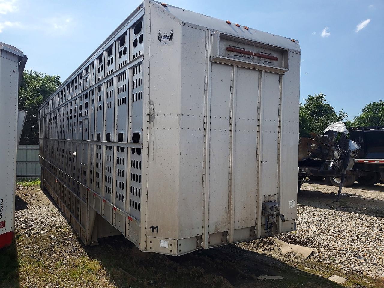 2007 BARRETT UNKNOWN LIVESTOCK TRAILER | 1B9L5320571014016 | UPCARS