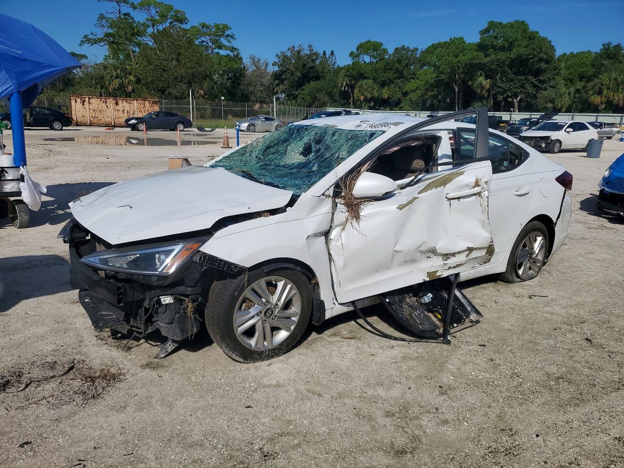 2019 HYUNDAI ELANTRA SE | 5NPD84LF8KH475743 | UPCARS