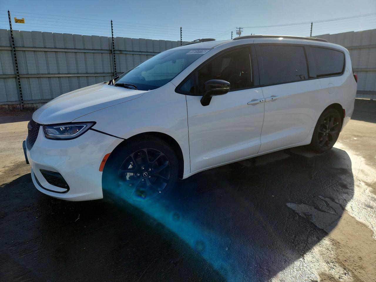 2025 CHRYSLER PACIFICA LIMITED | 2C4RC1GGXSR547888 | UPCARS
