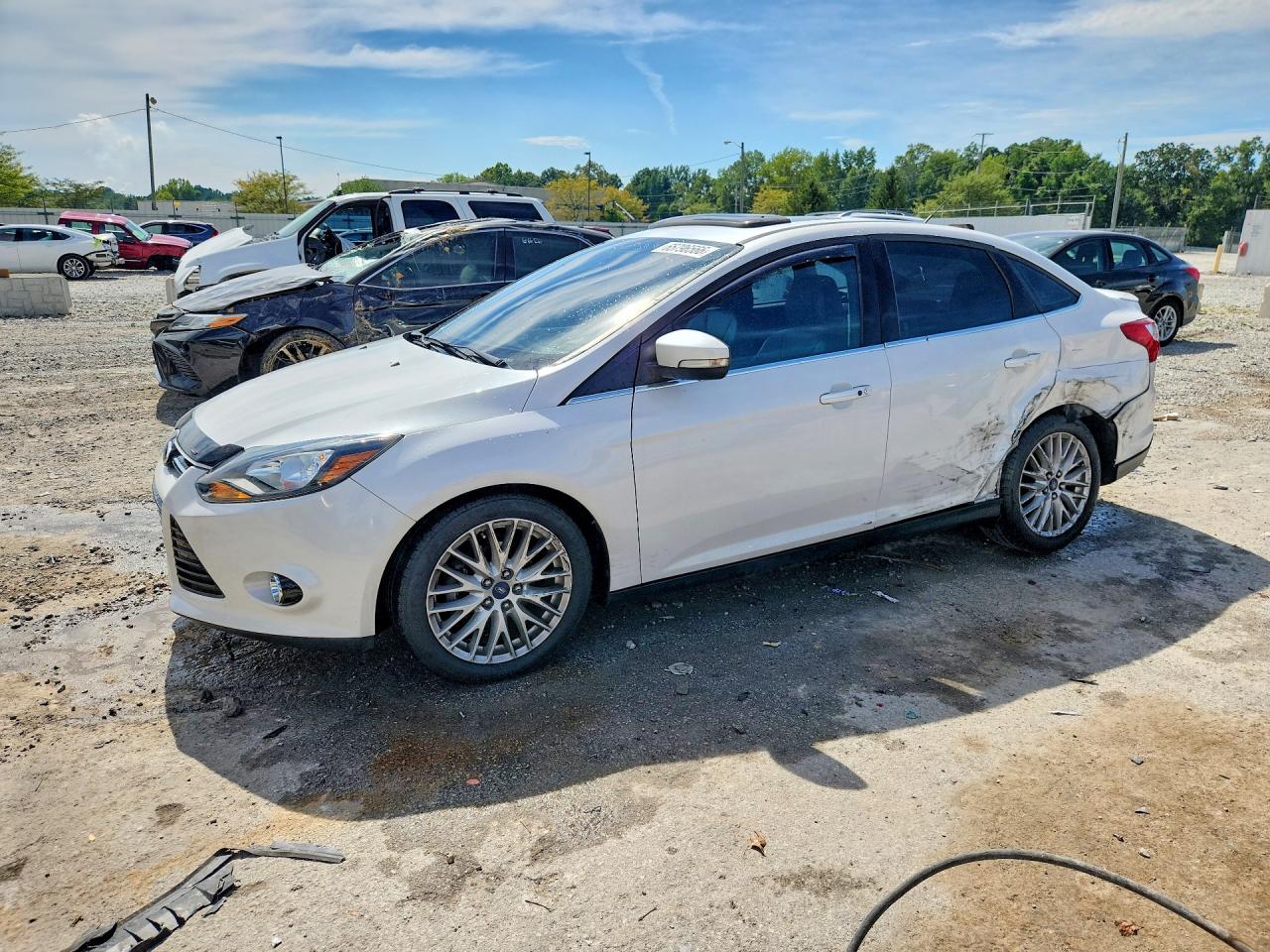 2014 FORD FOCUS TITANIUM | 1FADP3J2XEL405082 | UPCARS