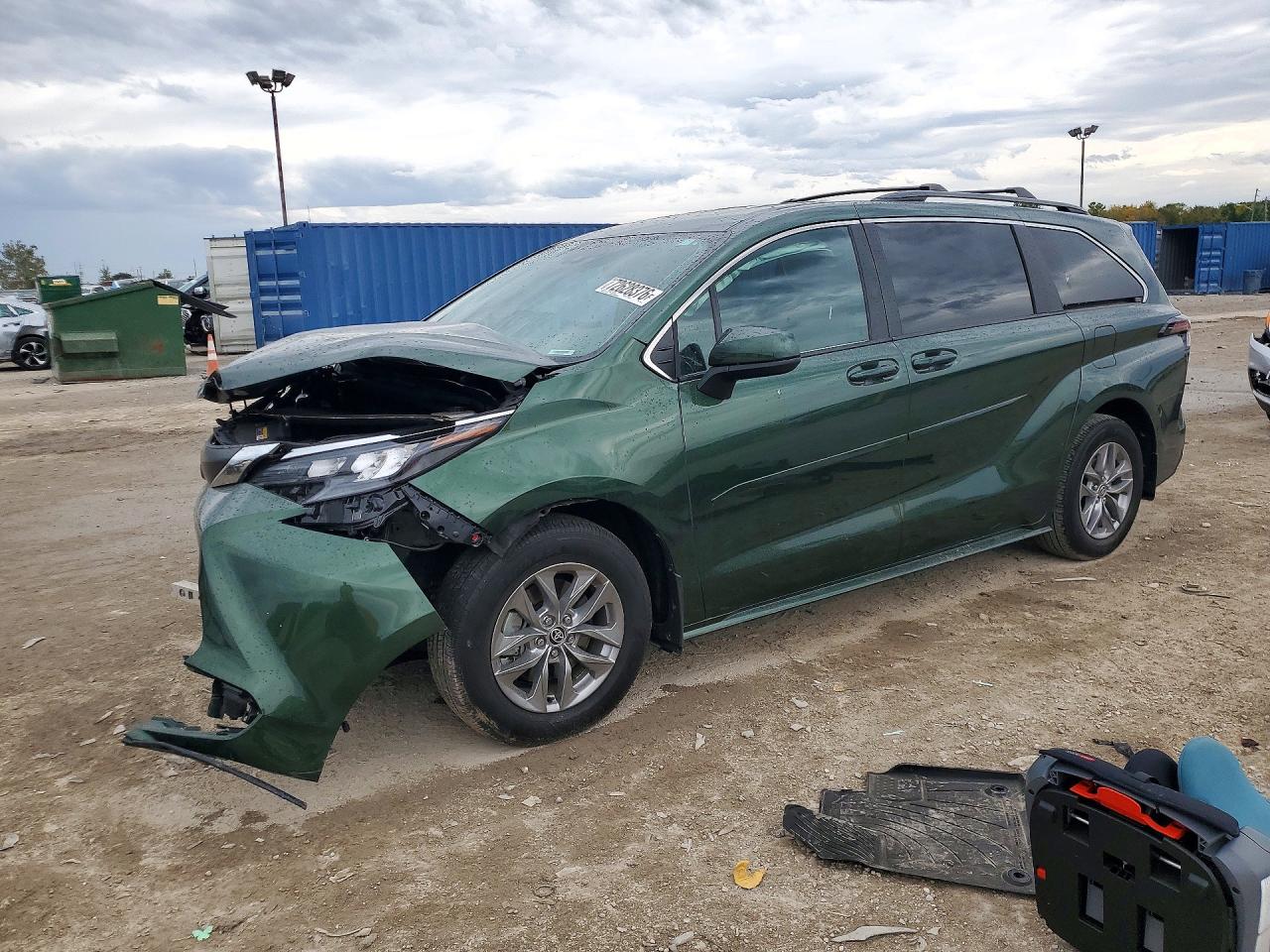 2026 TOYOTA SIENNA LE | 5TDKSKFC7TS227204 | UPCARS