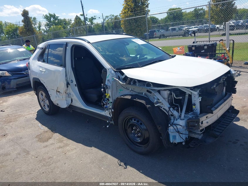 2021 TOYOTA RAV4 XLE | 2T3P1RFV2MC210296 | UPCARS