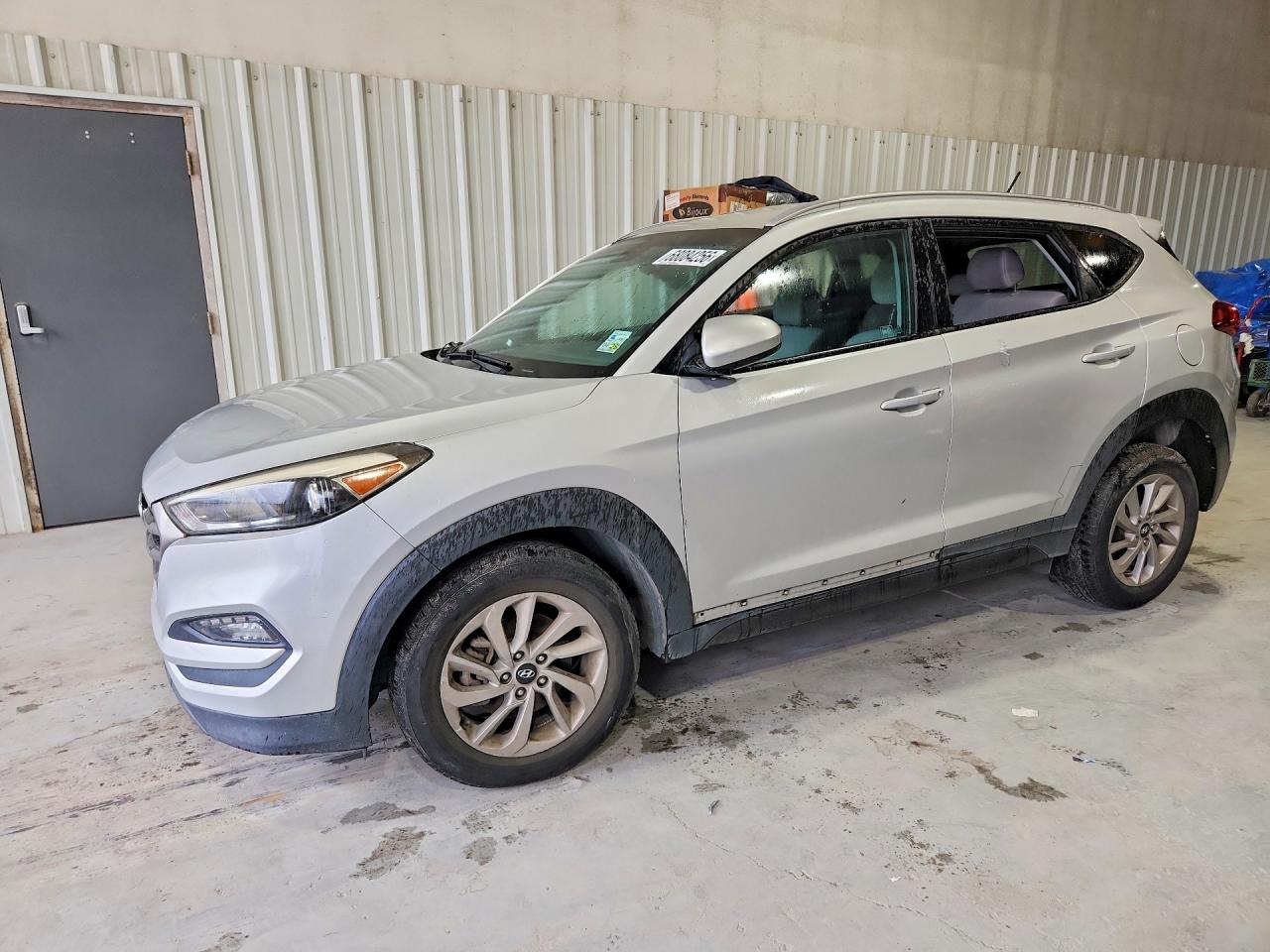 2016 HYUNDAI TUCSON SE | KM8J33A43GU081590 | UPCARS