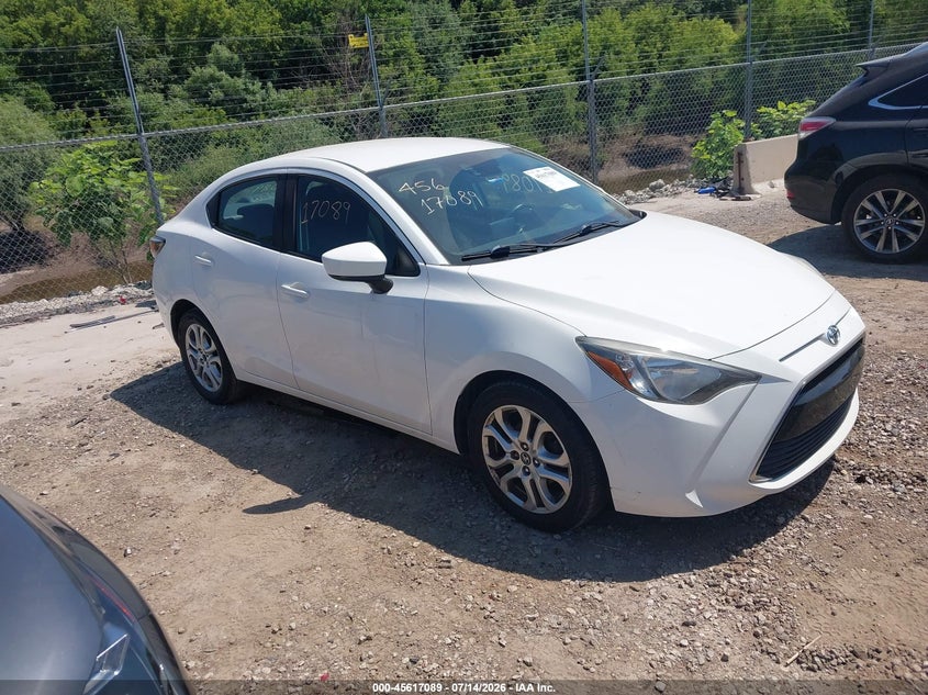 2017 TOYOTA YARIS IA | 3MYDLBYV5HY172631 | UPCARS
