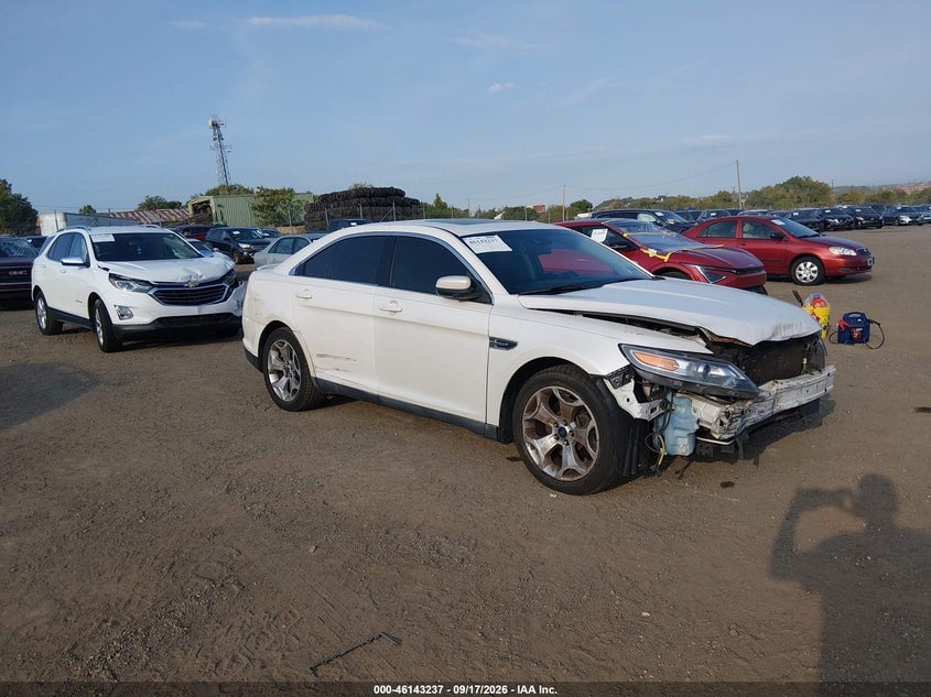 2011 FORD TAURU SHO | 1FAHP2KT4BG167091 | UPCARS