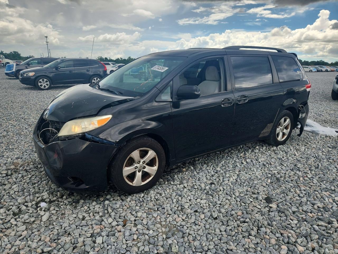 2014 TOYOTA SIENNA LE | 5TDKK3DC7ES494418 | UPCARS