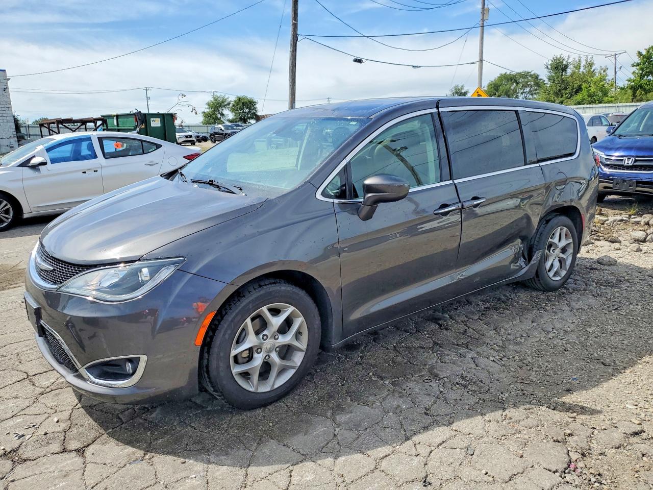 2019 CHRYSLER PACIFICA TOURING PLUS | 2C4RC1FG3KR667498 | UPCARS