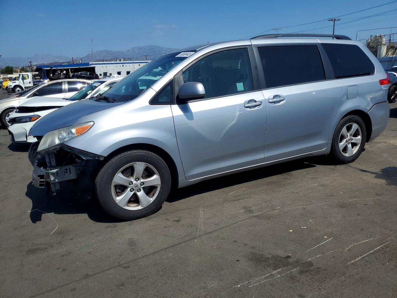 2014 TOYOTA SIENNA LE | 5TDKK3DC2ES472133 | UPCARS