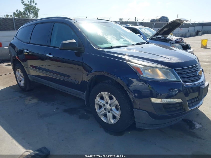 2015 CHEVROLET TRAVERSE LS | 1GNKRFED6FJ267327 | UPCARS