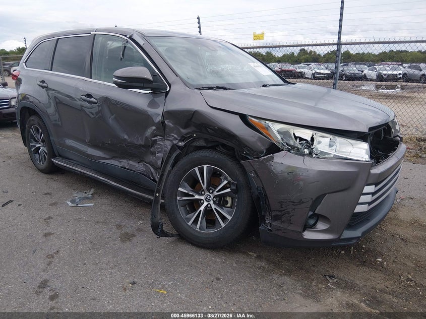 2019 TOYOTA HIGHLANDER LE | 5TDZZRFH4KS299426 | UPCARS