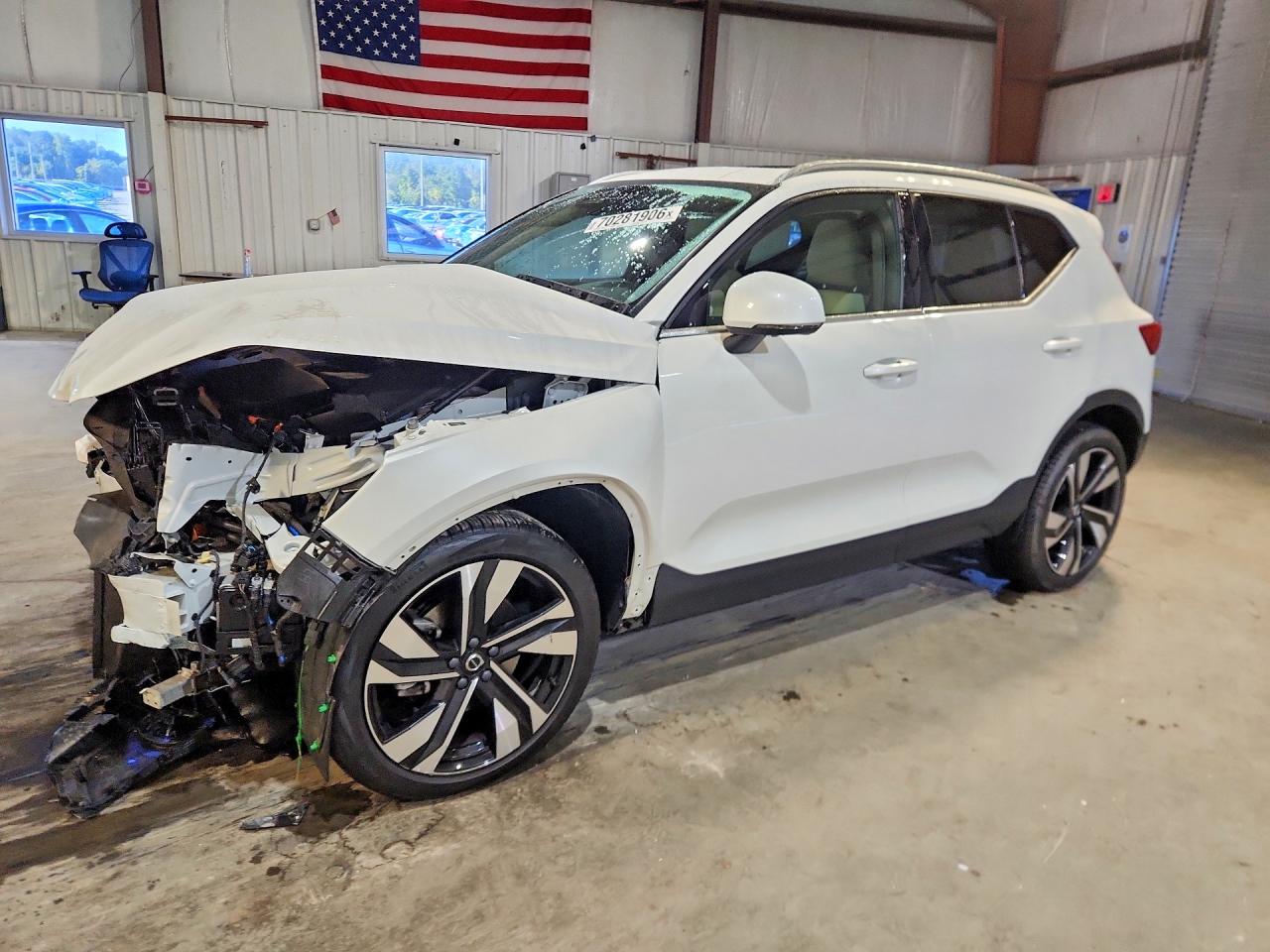 2024 VOLVO XC40 PLUS | YV4L12UE5R2207235 | UPCARS