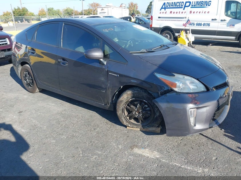 2013 TOYOTA PRIUS FOUR | JTDKN3DU6D1643932 | UPCARS
