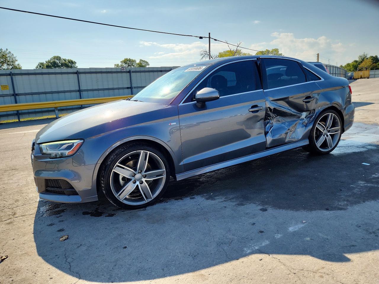 2017 AUDI A3 PREMIUM PLUS | WAUJ8GFF4H1011149 | UPCARS