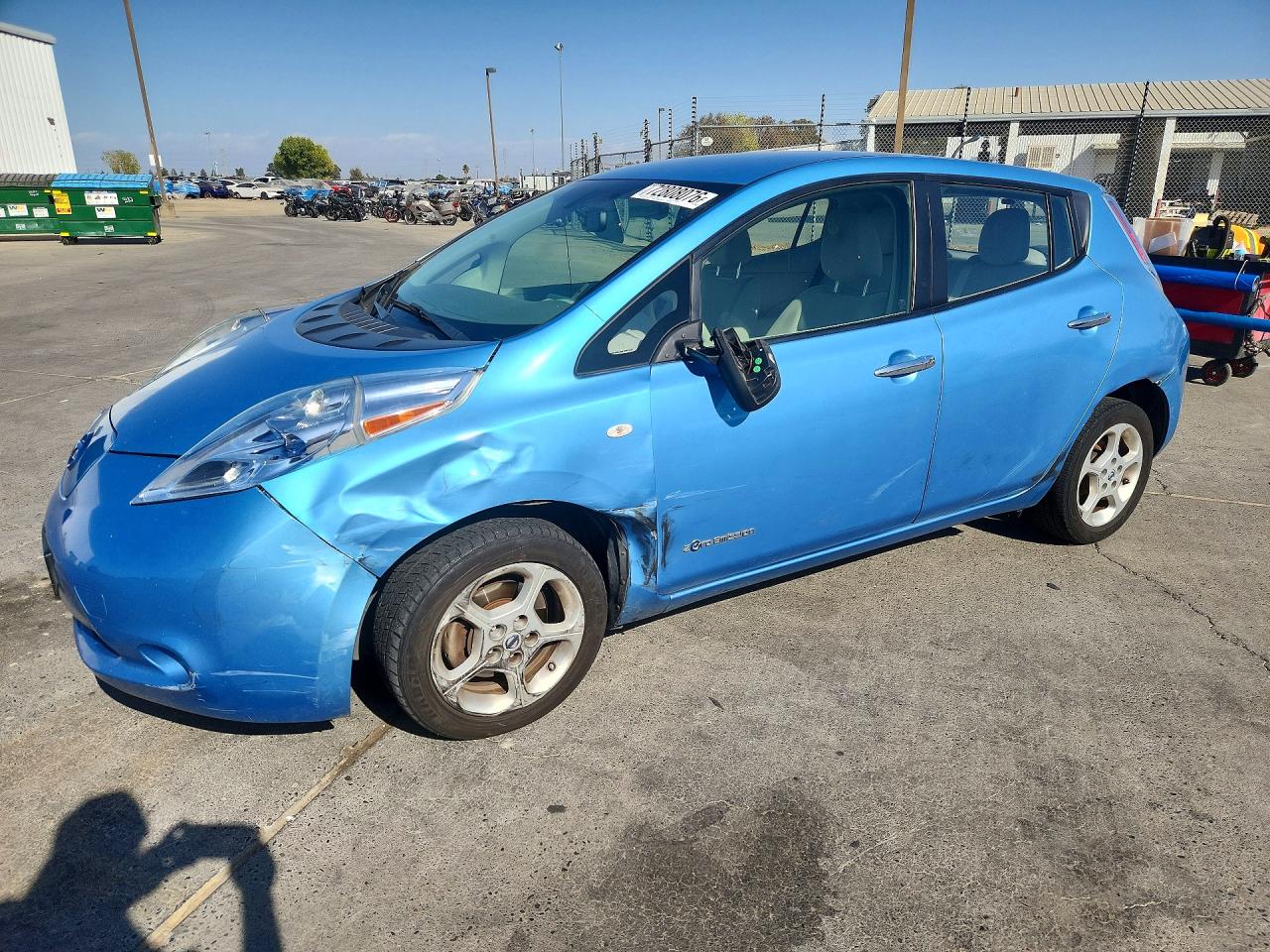 2011 NISSAN LEAF SV | JN1AZ0CP2BT009306 | UPCARS
