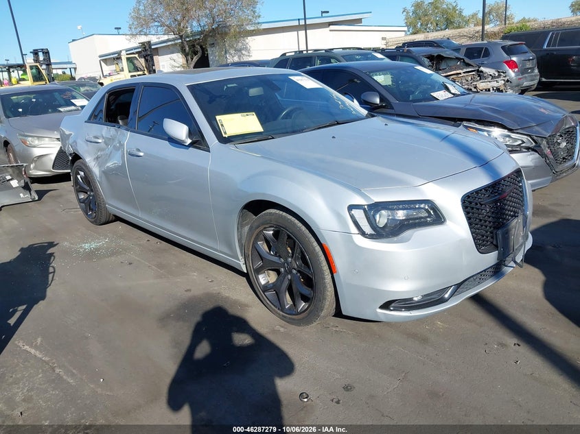 2022 CHRYSLER 300 S | 2C3CCABG0NH158611 | UPCARS