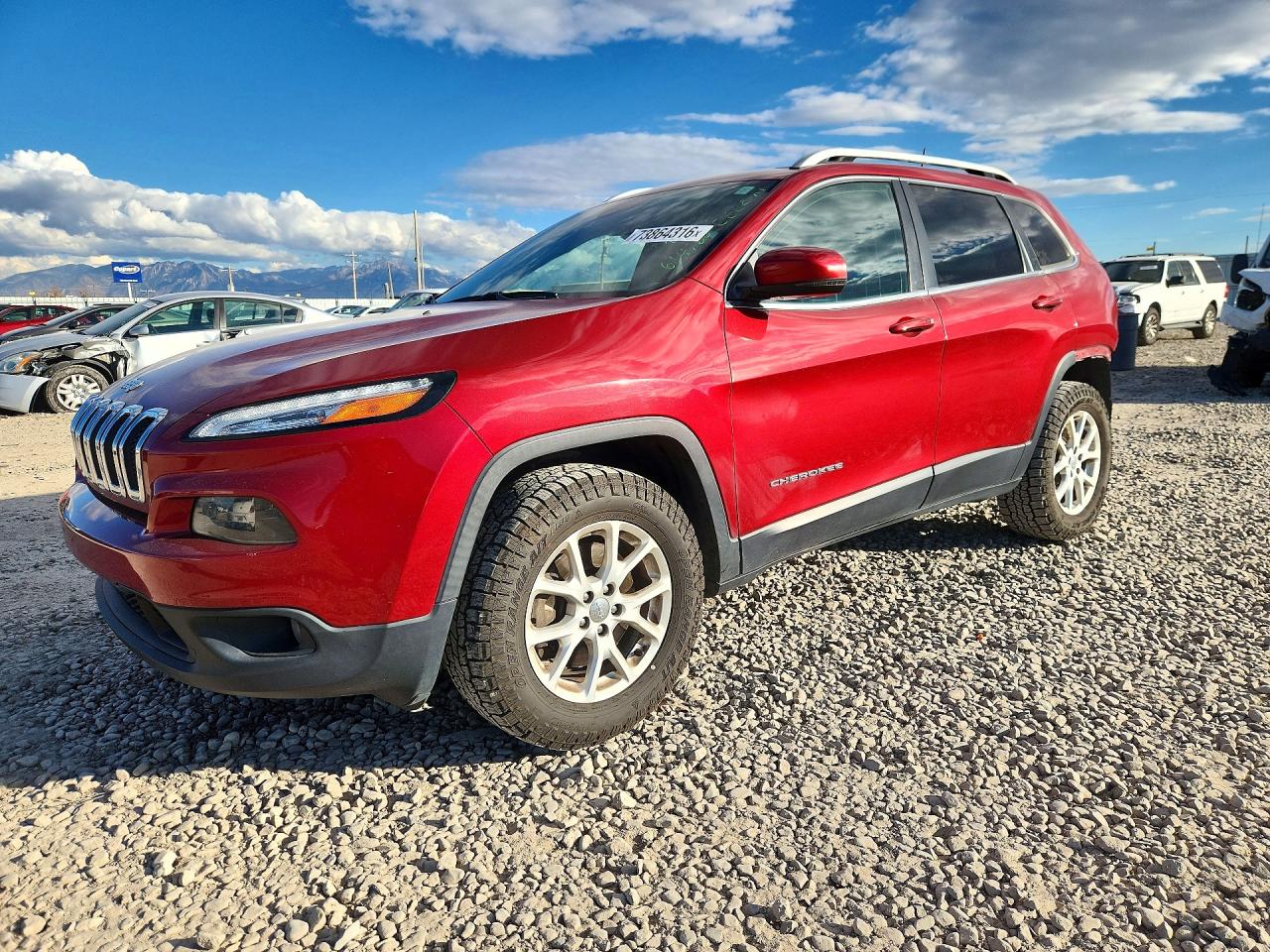 2017 JEEP CHEROKEE LATITUDE | 1C4PJMCB8HW658531 | UPCARS