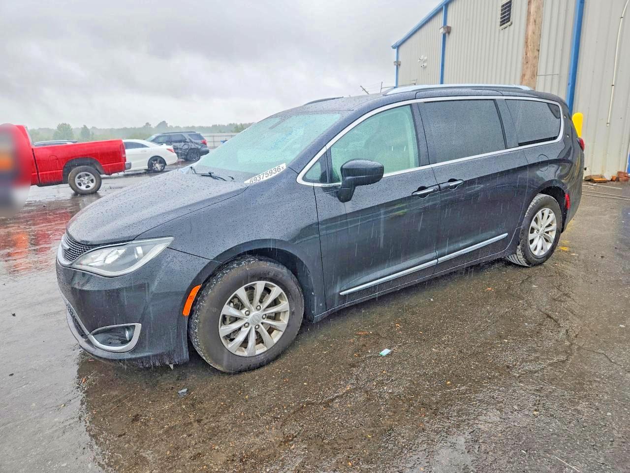 2018 CHRYSLER PACIFICA TOURING L | 2C4RC1BG6JR142648 | UPCARS