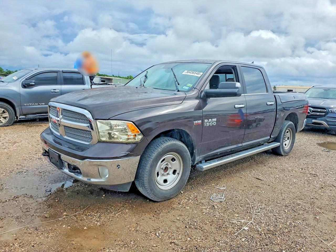 2017 RAM 1500 SLT | 1C6RR6LTXHS861165 | UPCARS
