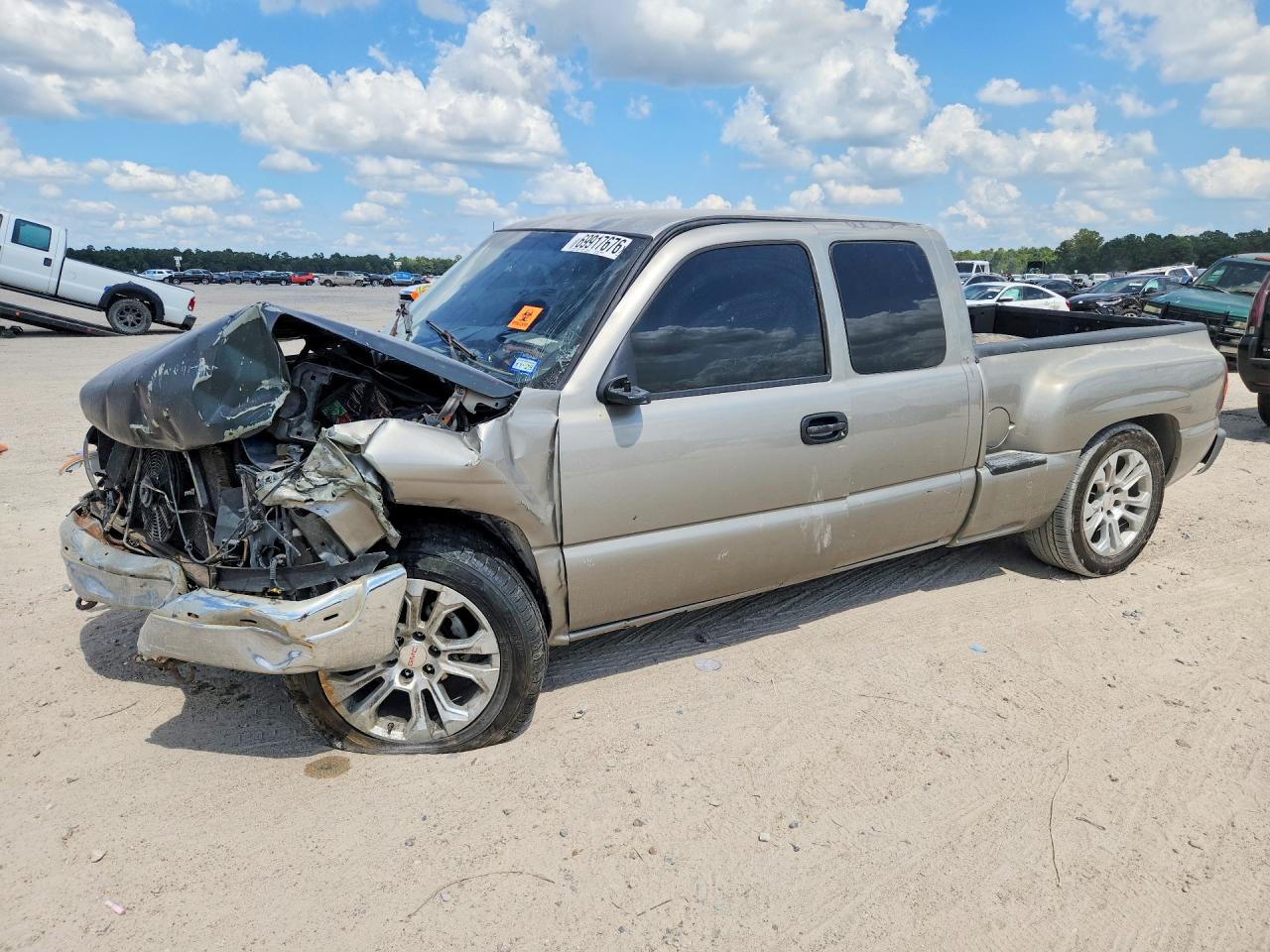 2002 GMC SIERRA C1500 | 2GTEC19T421156646 | UPCARS