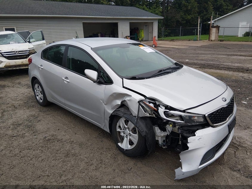 2017 KIA FORTE LX | 3KPFK4A75HE076176 | UPCARS