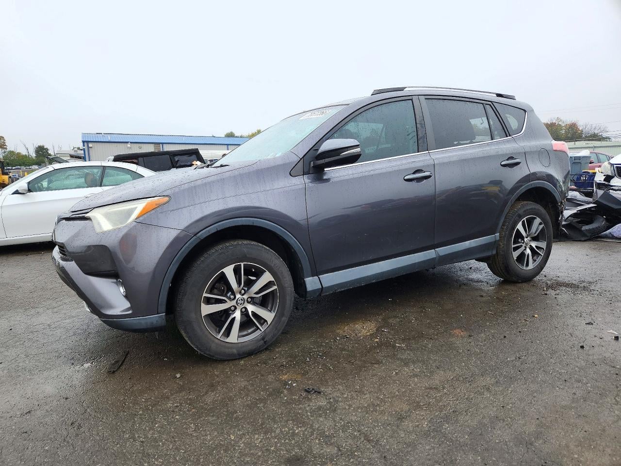 2016 TOYOTA RAV4 XLE | 2T3WFREVXGW267962 | UPCARS