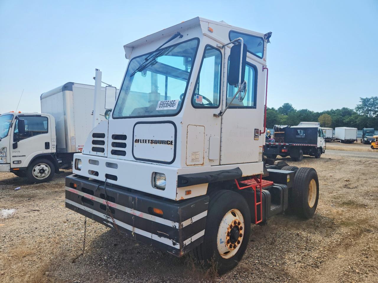 2007 CAPACITY UNKNOWN TJ5000 YARD TRUCK | 4LMBB21197L018557 | UPCARS