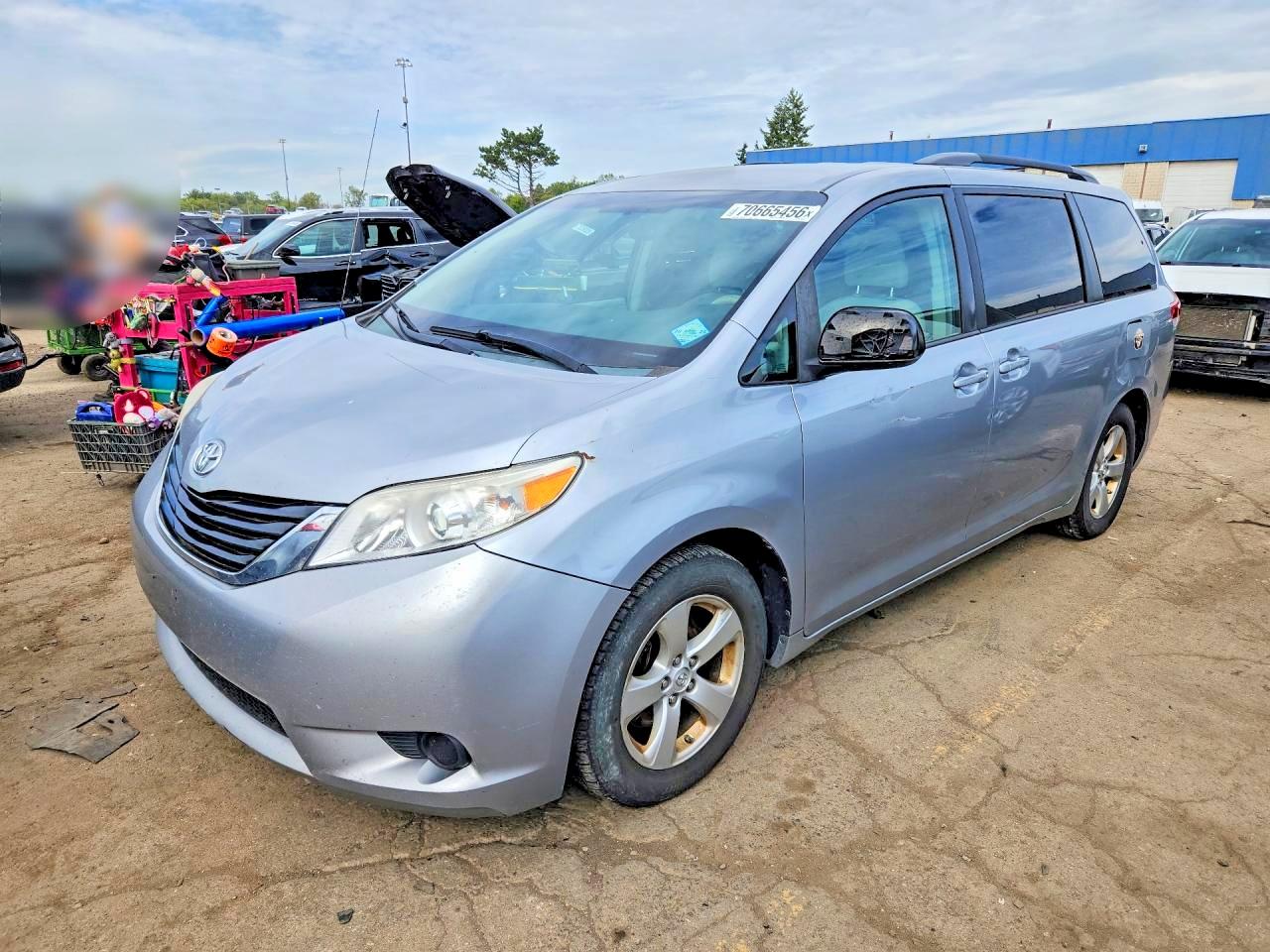 2014 TOYOTA SIENNA LE | 5TDKK3DC4ES508498 | UPCARS