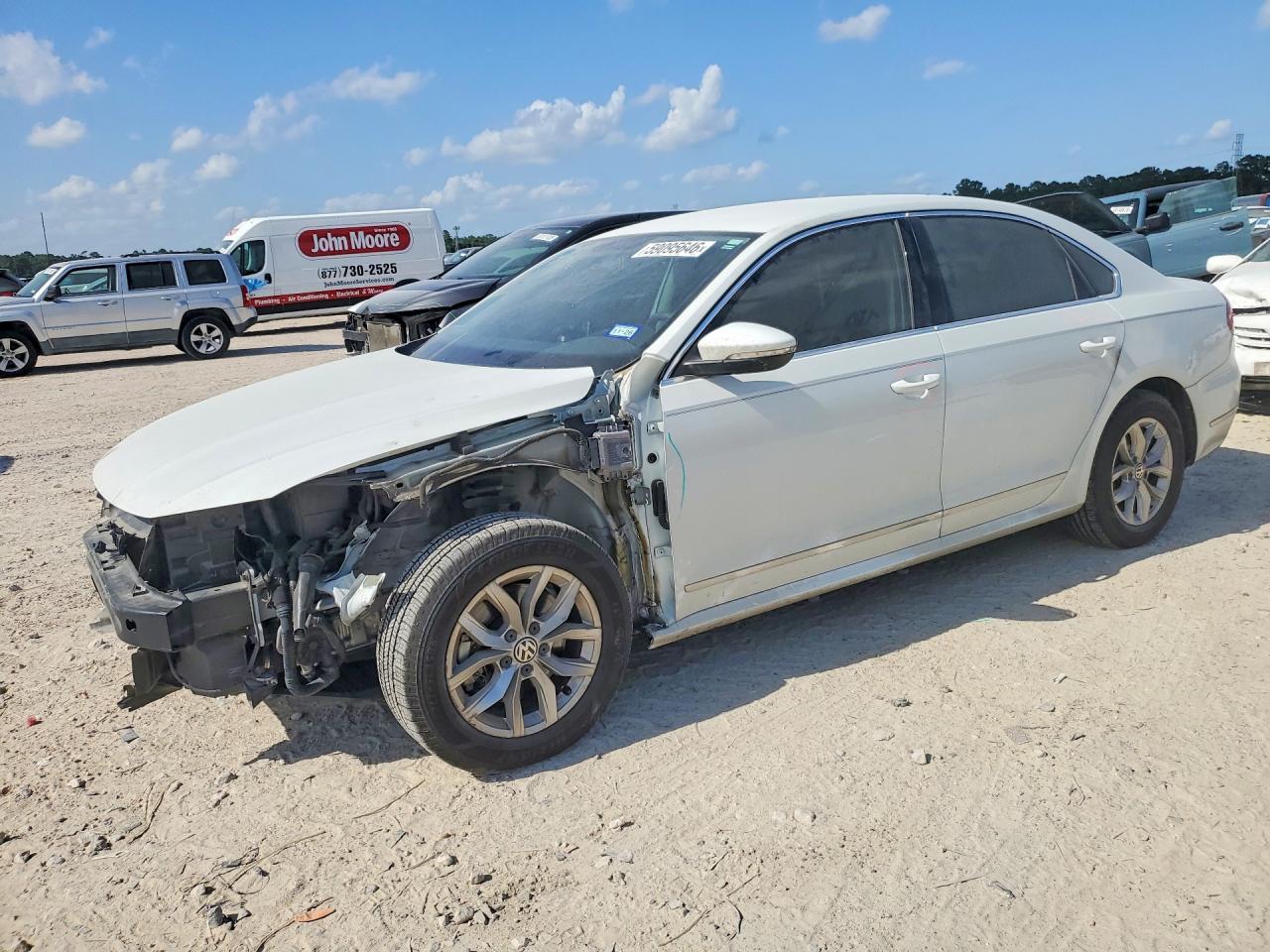 2017 VOLKSWAGEN PASSAT S | 1VWAT7A33HC085632 | UPCARS