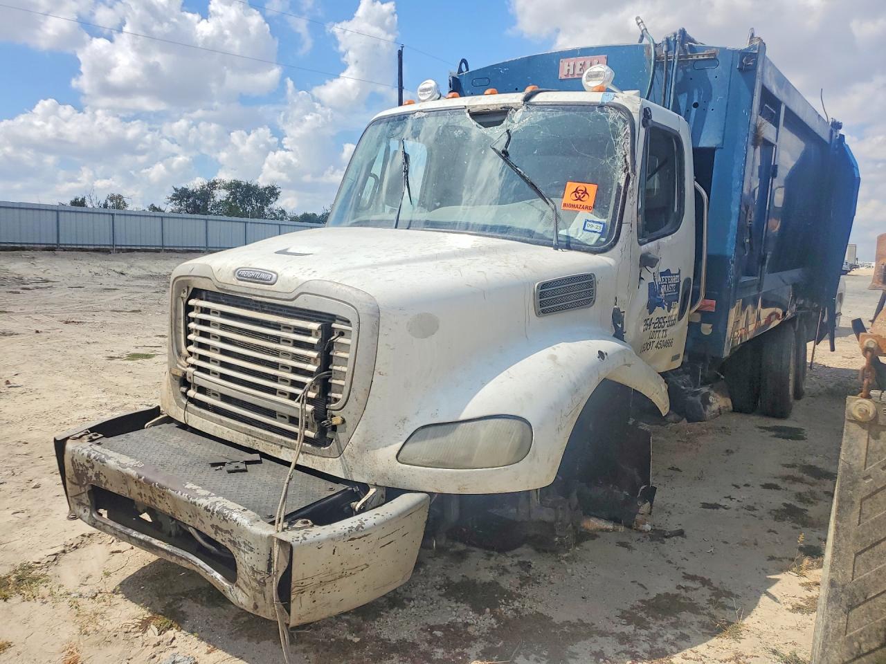 2010 FREIGHTLINER M2 BUSINESS CLASS  REFUSE TRUCK | 1FVHC7CV6ADAP9203 | UPCARS