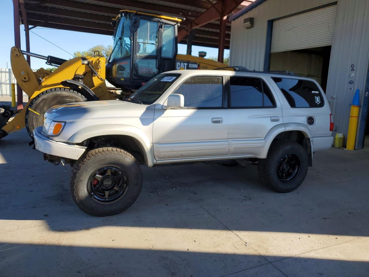 1998 TOYOTA 4RUNNER LIMITED | JT3HN87R6W9008703 | UPCARS