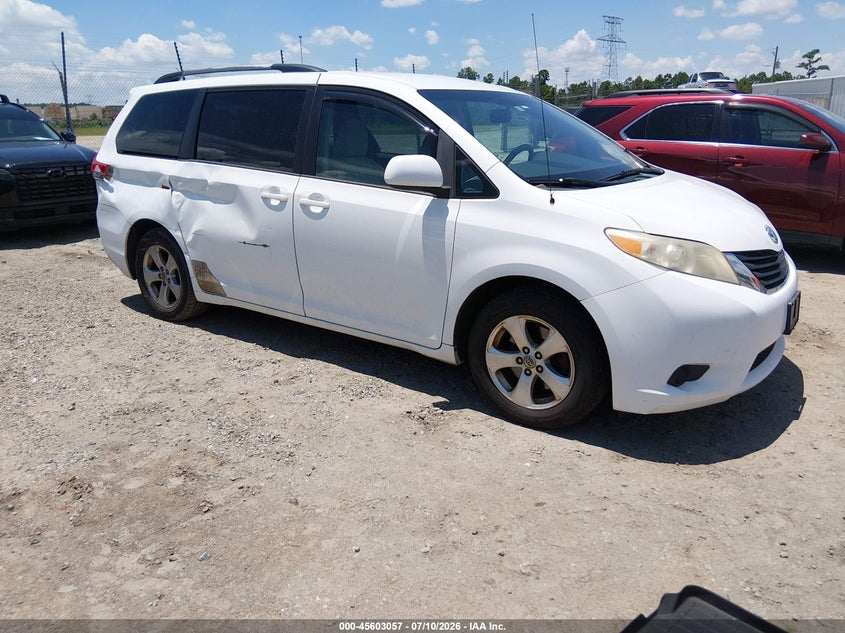 2013 TOYOTA SIENNA LE V6 8 PASSENGER | 5TDKK3DC4DS403720 | UPCARS