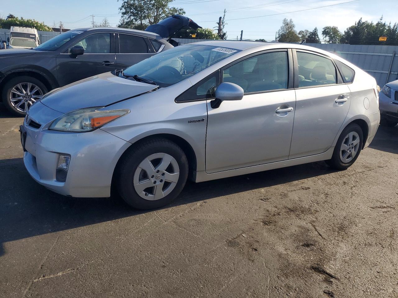 2011 TOYOTA PRIUS TWO | JTDKN3DU7B5324478 | UPCARS