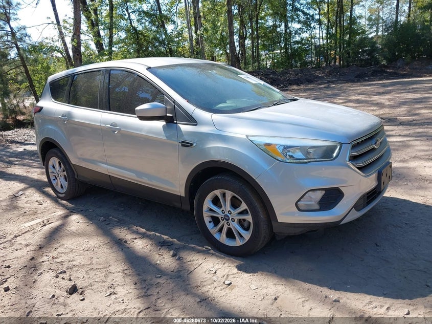2017 FORD ESCAPE SE | 1FMCU9GD4HUF00743 | UPCARS