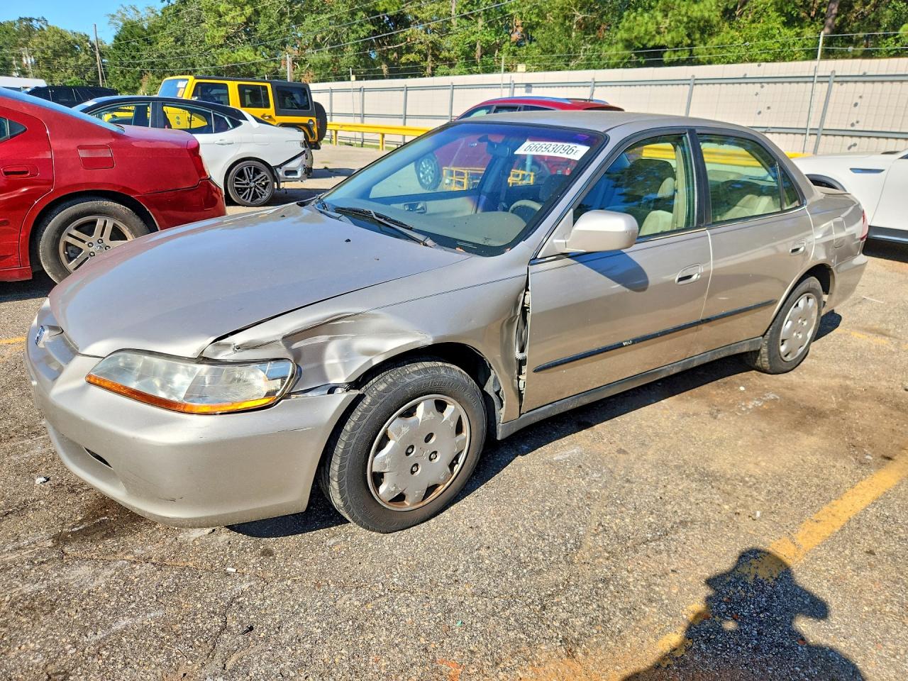 1999 HONDA ACCORD LX | 1HGCG5647XA084517 | UPCARS