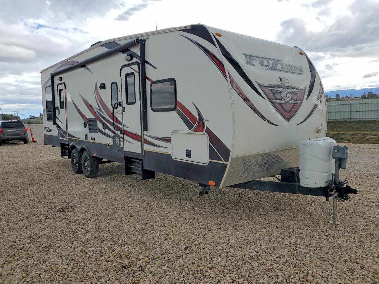 2013 KEYSTONE FUZION CAMPER | 4YDT30029DF810894 | UPCARS