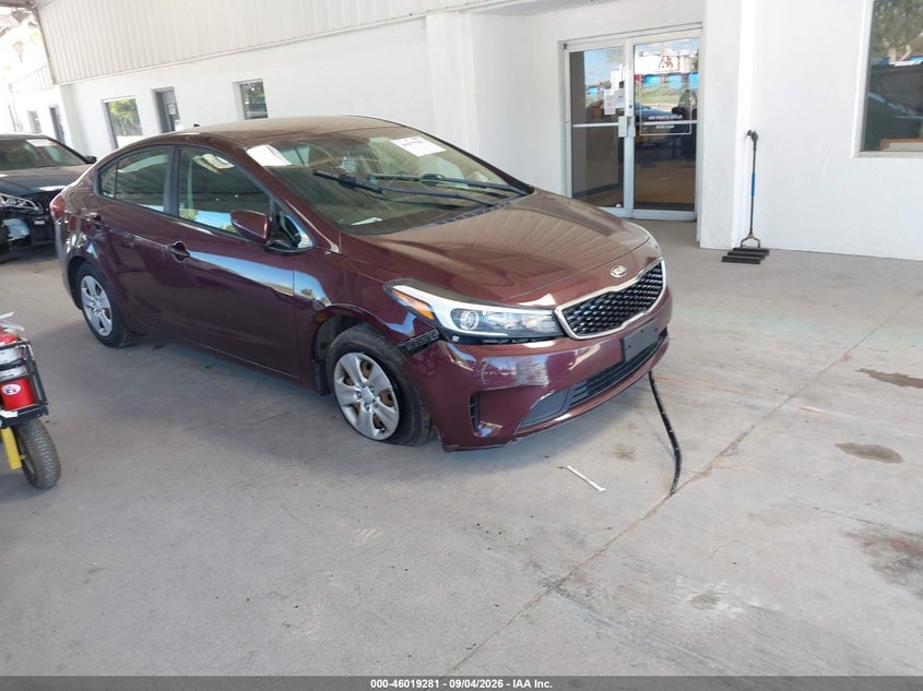 2018 KIA FORTE LX | 3KPFK4A78JE182692 | UPCARS